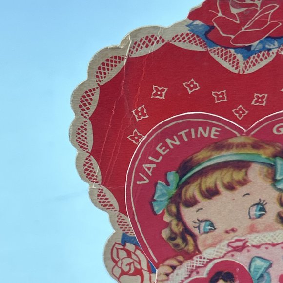 Vintage Pull Down Valentine Card Girl Fan Folding Flowers Roses USA Ephemera - Picture 6 of 13